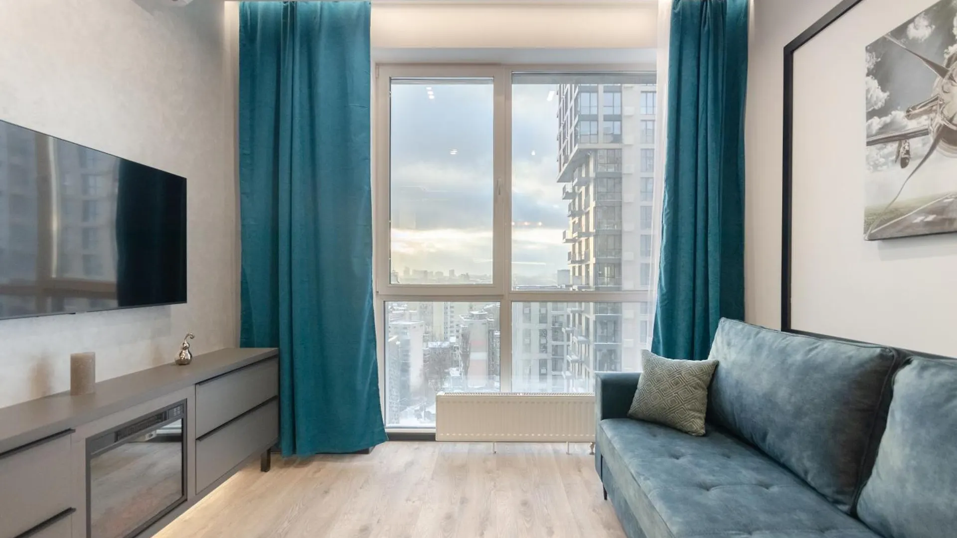 Petrovdom Apartments 12-131A In Rc Yaroslaviv Grad , Bulvarno-Kudriavska 17B Kyjev 0*,