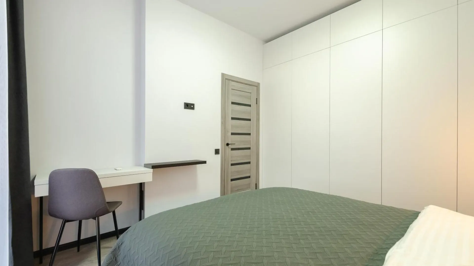 Petrovdom Apartments 12-131A In Rc Yaroslaviv Grad , Bulvarno-Kudriavska 17B Kyjev