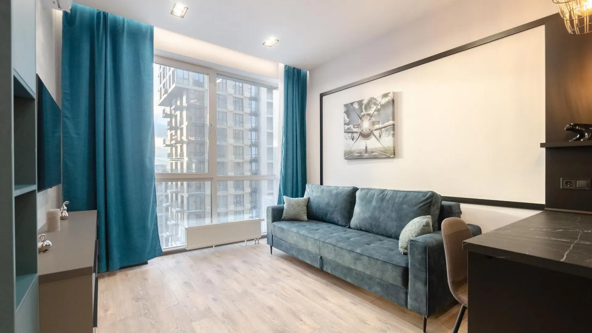 Petrovdom Apartments 12-131A In Rc Yaroslaviv Grad , Bulvarno-Kudriavska 17B Kyjev