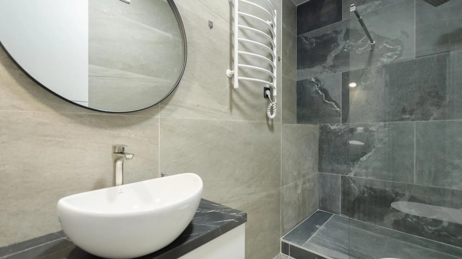 Petrovdom Apartments 12-131A In Rc Yaroslaviv Grad , Bulvarno-Kudriavska 17B Kiew