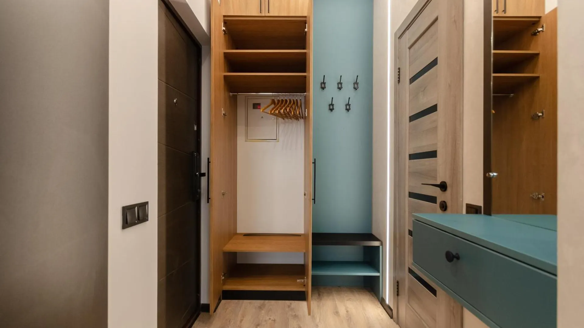 Petrovdom Apartments 12-131A In Rc Yaroslaviv Grad , Bulvarno-Kudriavska 17B Kiew