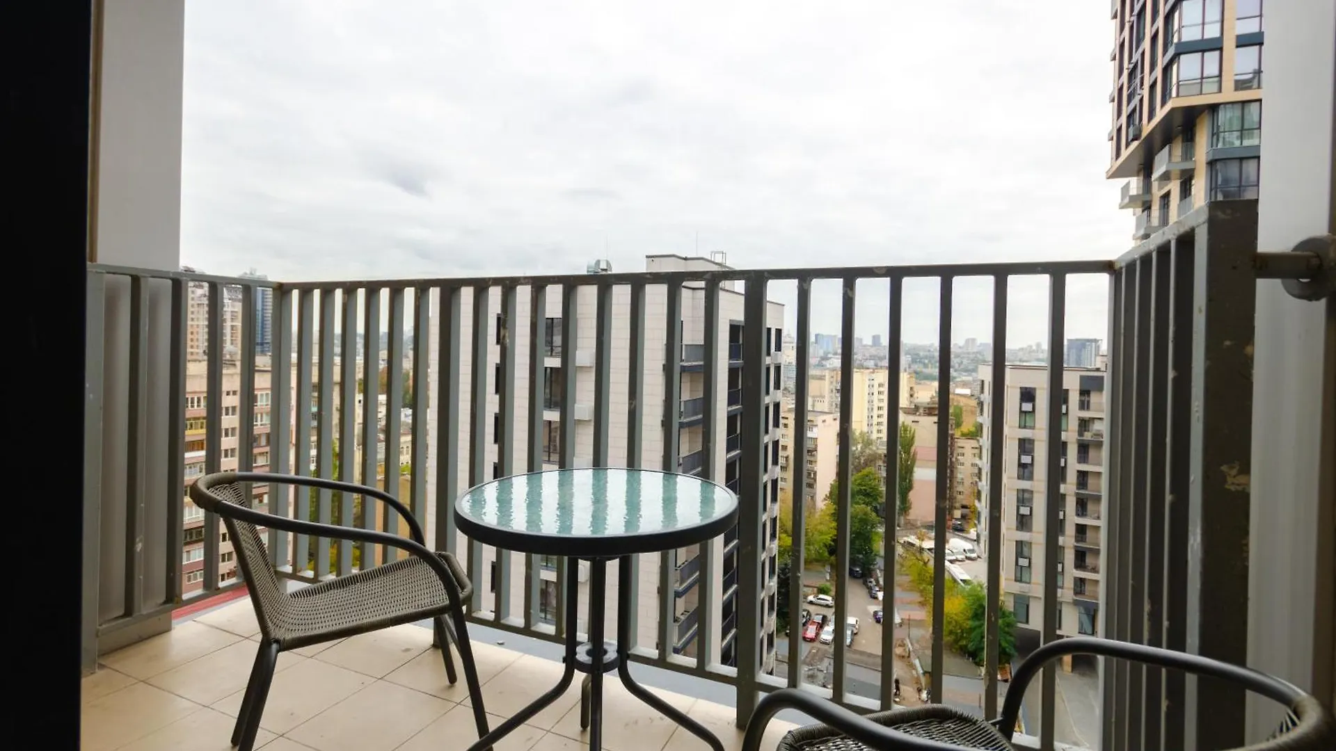 Petrovdom Apartments 12-131A In Rc Yaroslaviv Grad , Bulvarno-Kudriavska 17B Kiew